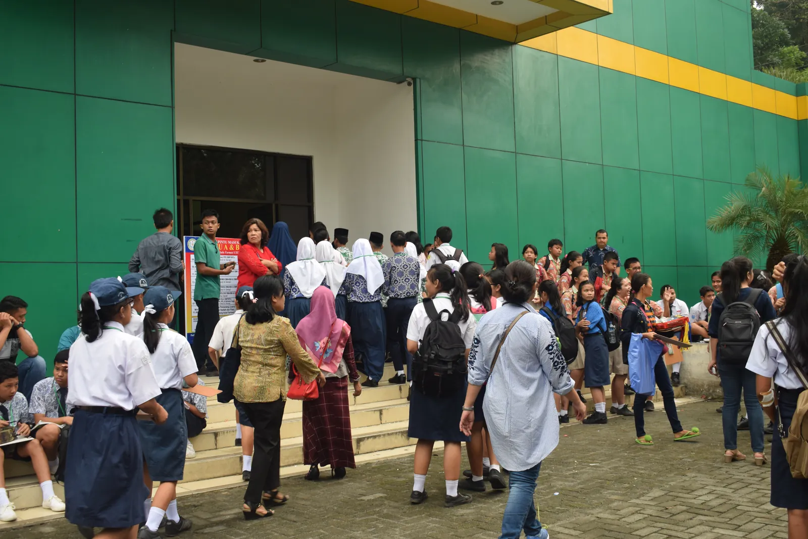 Suasana kegiatan Olimpiade Sains Plus 2018